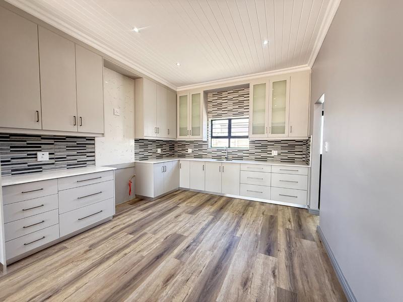 3 Bedroom Property for Sale in Tafelzicht Western Cape